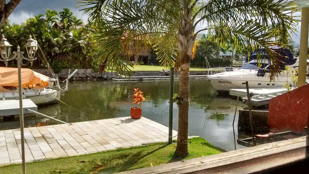 Casa Na Marina Com Piscina Churrasqueira E Pier 瓜鲁雅 外观 照片